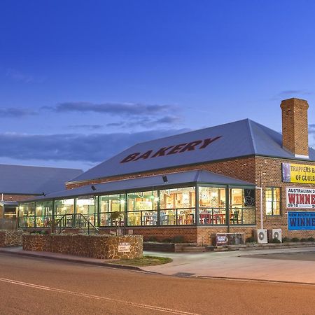 The Bakehouse Motel Goulburn Bagian luar foto